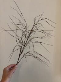 Real bruine fijne kunsttak met natuurlijke uitstraling